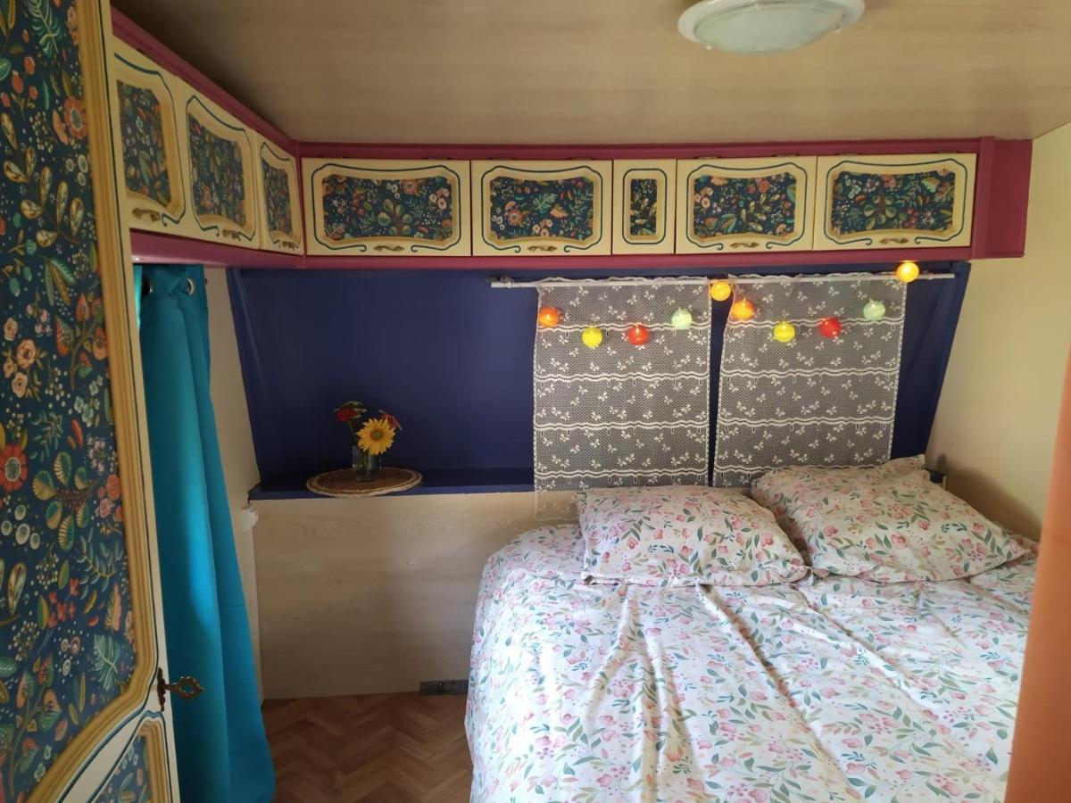 Caradjango , Caravane Chauffee Et Climatisee Lupersat Εξωτερικό φωτογραφία