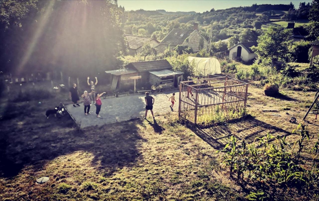 Caradjango , Caravane Chauffee Et Climatisee Lupersat Εξωτερικό φωτογραφία