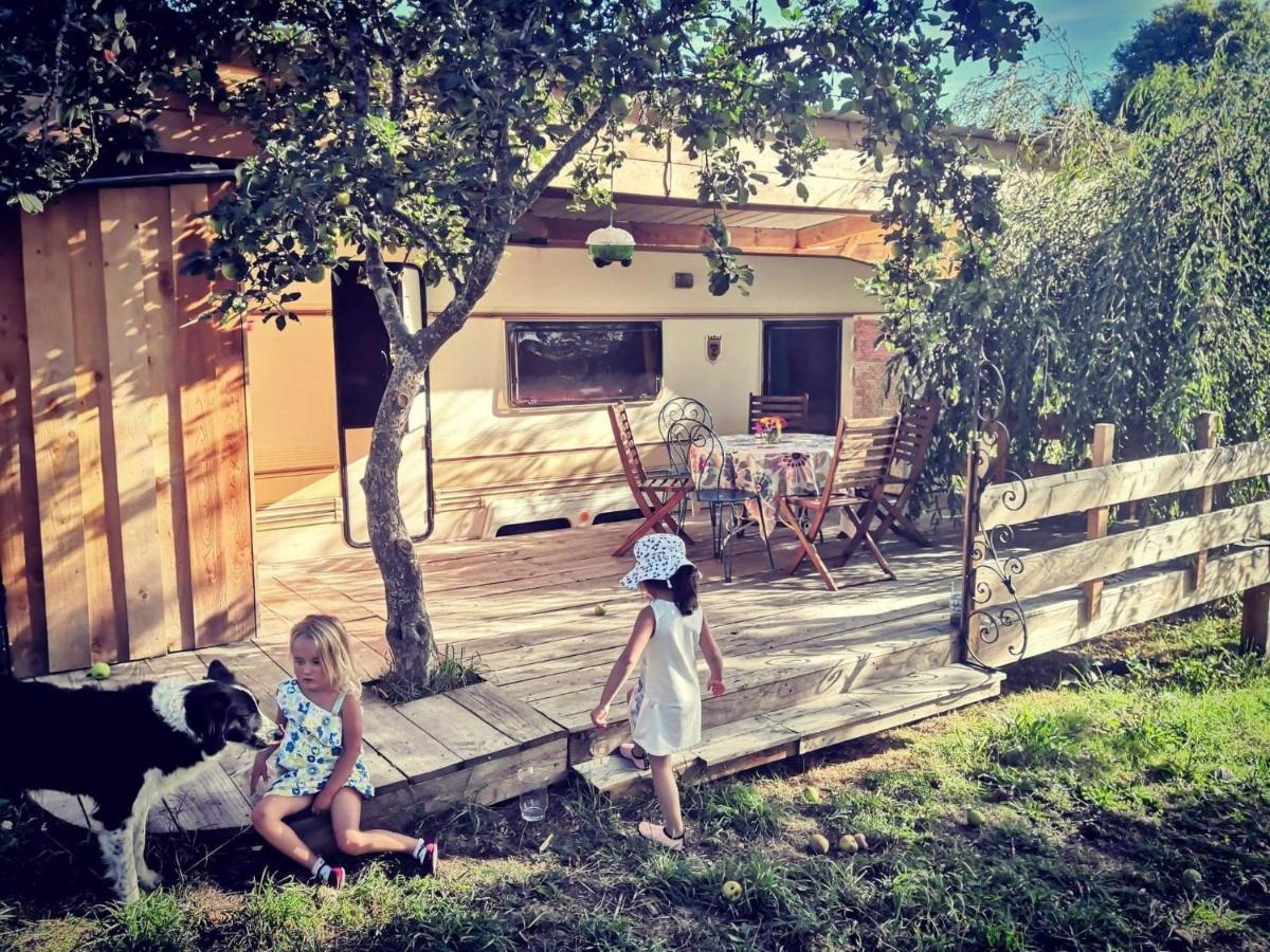 Caradjango , Caravane Chauffee Et Climatisee Lupersat Εξωτερικό φωτογραφία